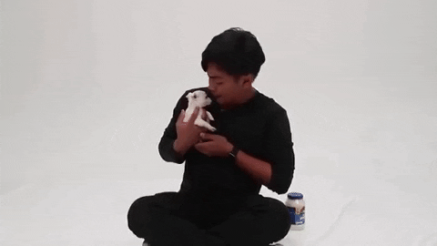 Who gets to pet the dog longer?