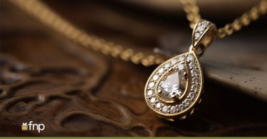 Jewellery ideal for black saree