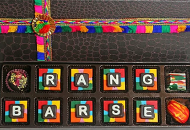 Holi Gifts
