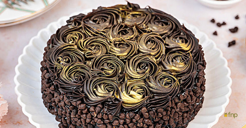 Eggless chocolate cake